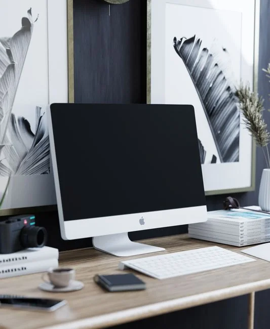 Detailní záběr na notebook s přihlášovací stránkou Pexels, který zvýrazňuje moderní digitální rozhraní.